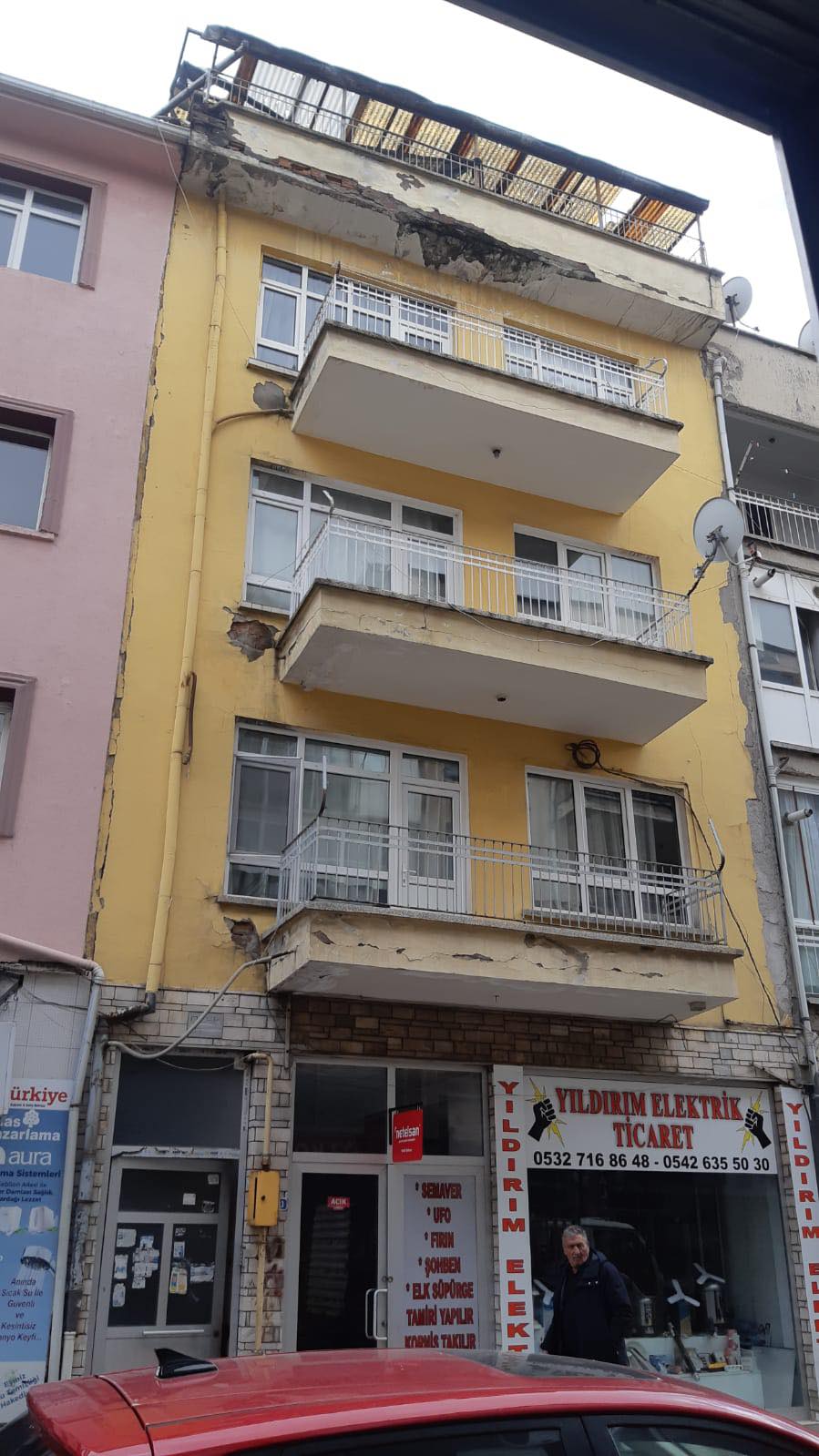 Polatlı’da Tehlike Saçan Binalar: Sıvalar Dökülüyor