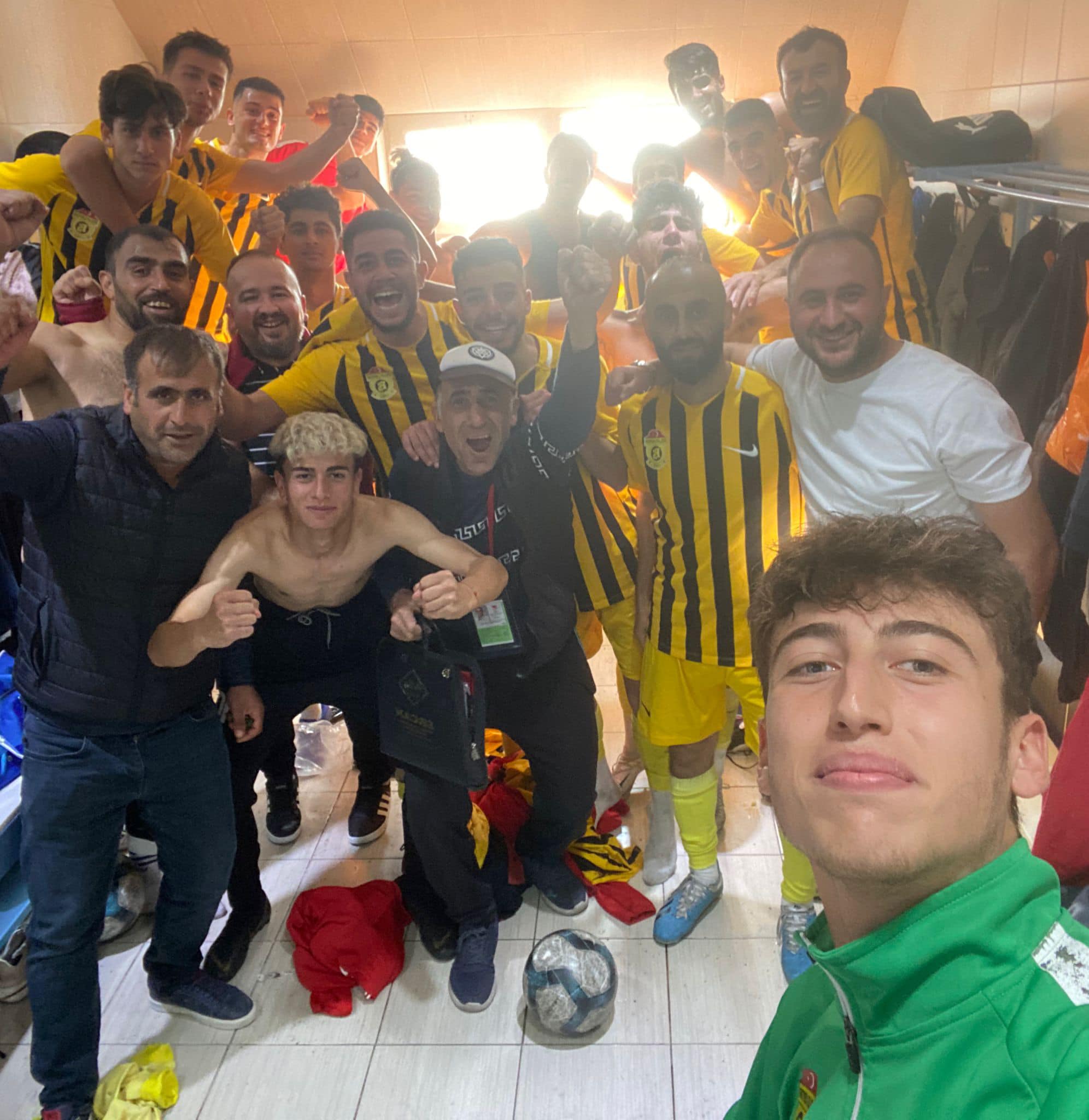 ŞİMŞEKLER ŞAMPİYONLUĞA KOŞUYOR