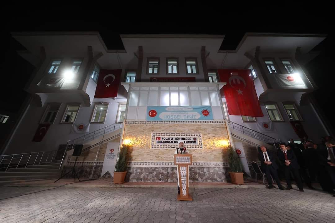 SELÇUKLU KÜLLİYESİ AÇILDI