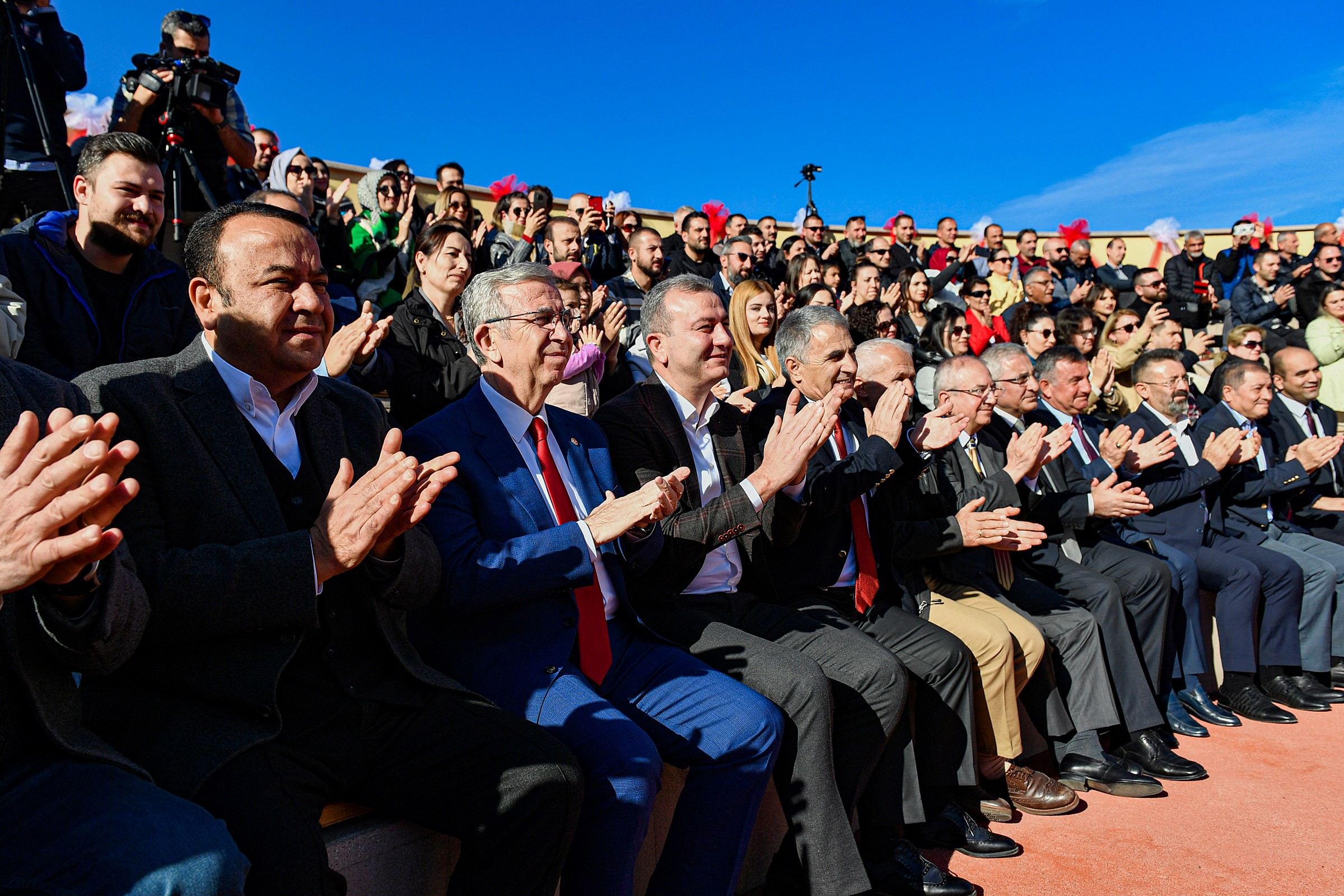 TÜRKİYE’NİN EN BÜYÜK “ENGELSİZ ÇOCUK GÜNDÜZ BAKIMEVİ” HİZMETE AÇILDI
