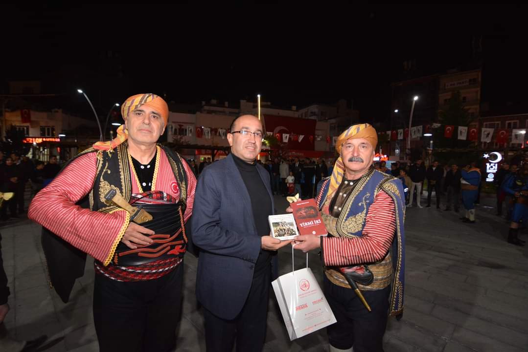 Seymenler Sandıklı’da 29 Ekim Cumhuriyet Bayramı coşkusuna eşlik etti