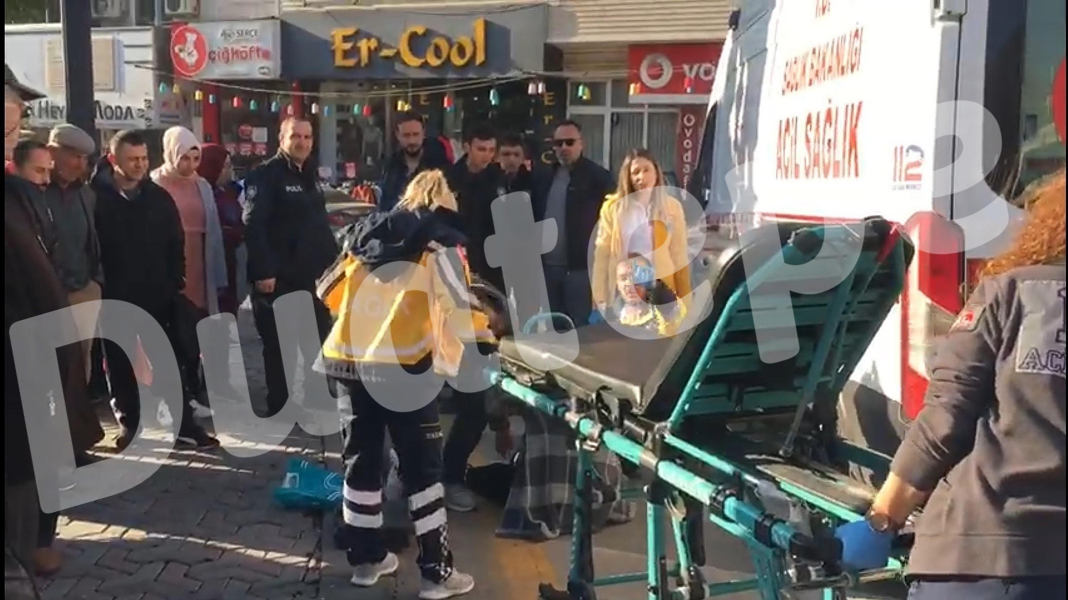 SOKAK ORTASINDA KADINA ŞİDDET (VİDEO HABER)