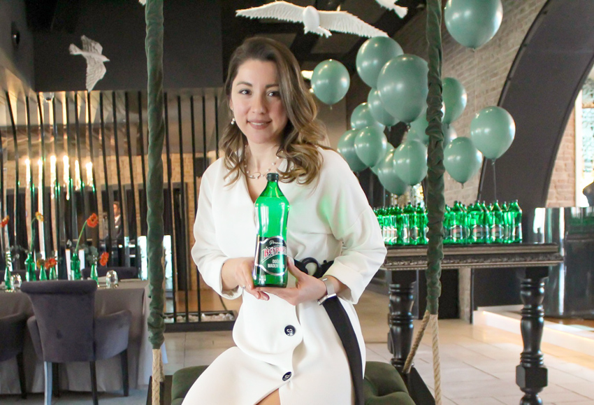 MİNERAL DOLU ŞİŞE BÜYÜDÜ, INFLUENCERLARDAN TAM NOT ALDI