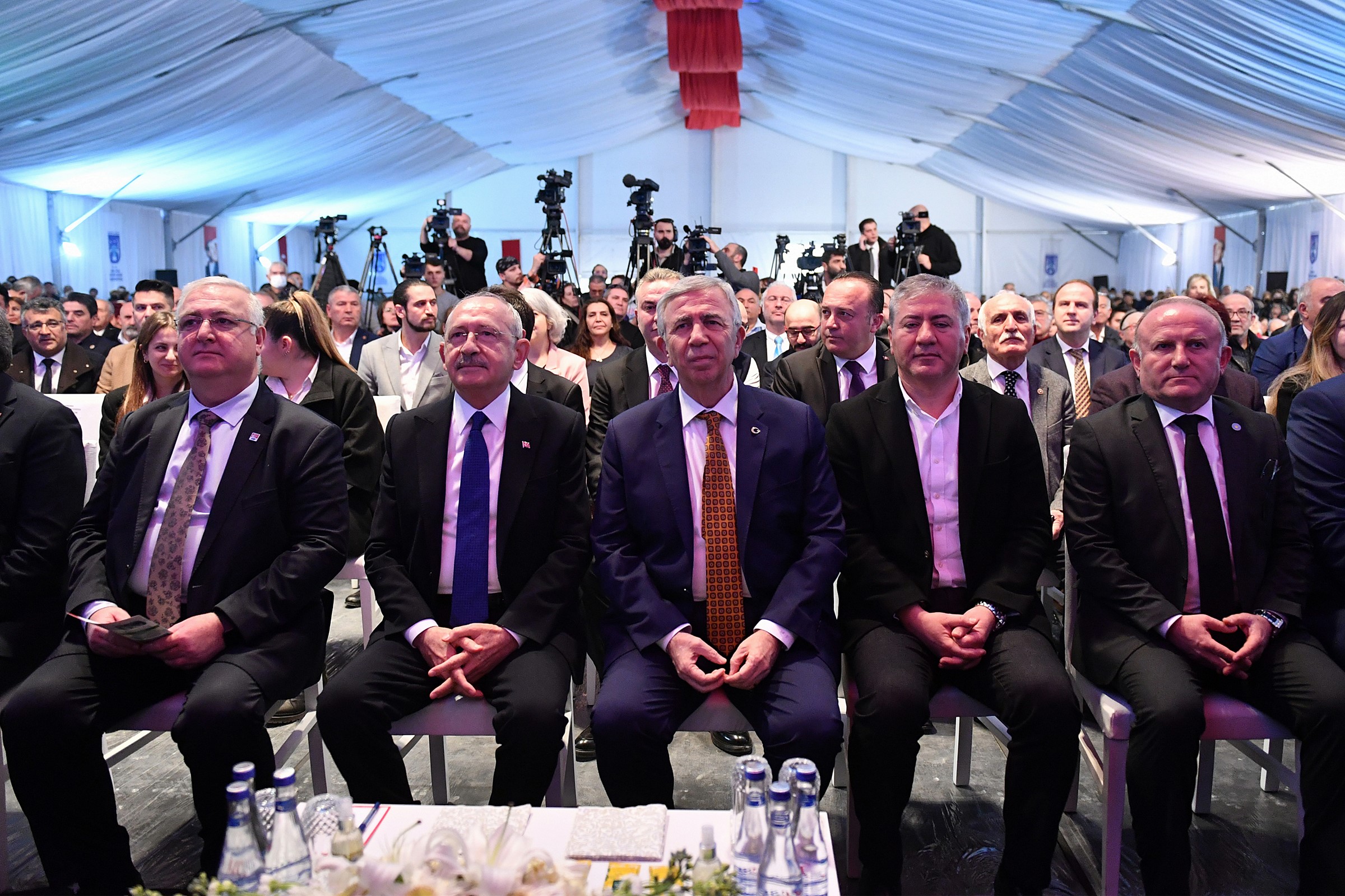 YAVAŞ: “ÇARENİN, IŞIĞIN VE SAMİMİYETİN EN DEĞERLİ OLDUĞU DÖNEM OLDU”