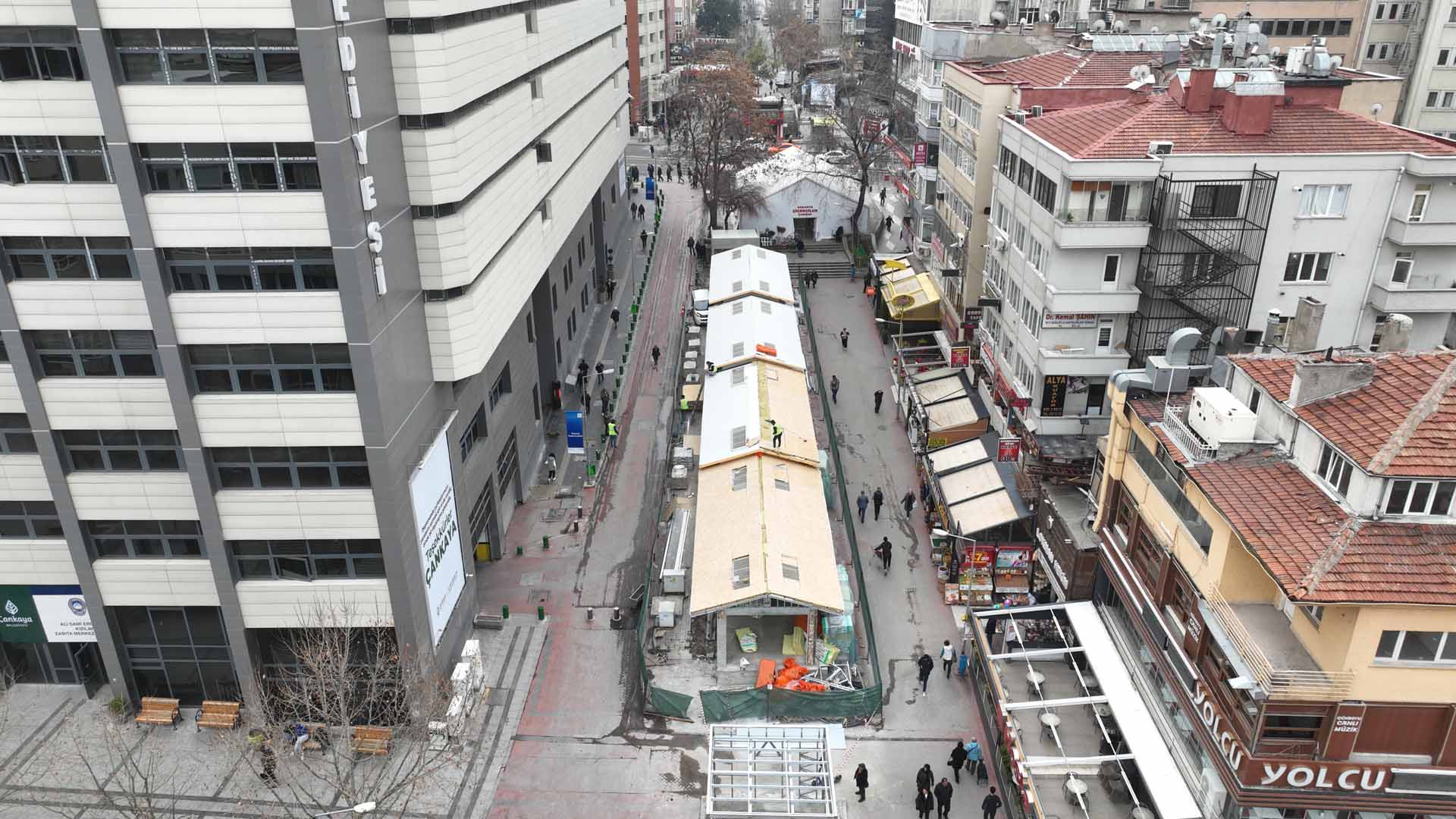 <strong>ANKARA BÜYÜKŞEHİR BELEDİYESİ SAKARYA CADDESİ’NDEKİ ÇİÇEKÇİLER YENİLENİYOR</strong>
