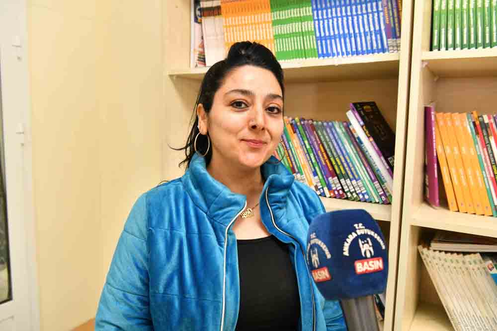 <strong>20 GÖNÜLLÜ ODTÜ ÖĞRENCİSİ EĞİTİM VERİYOR</strong>