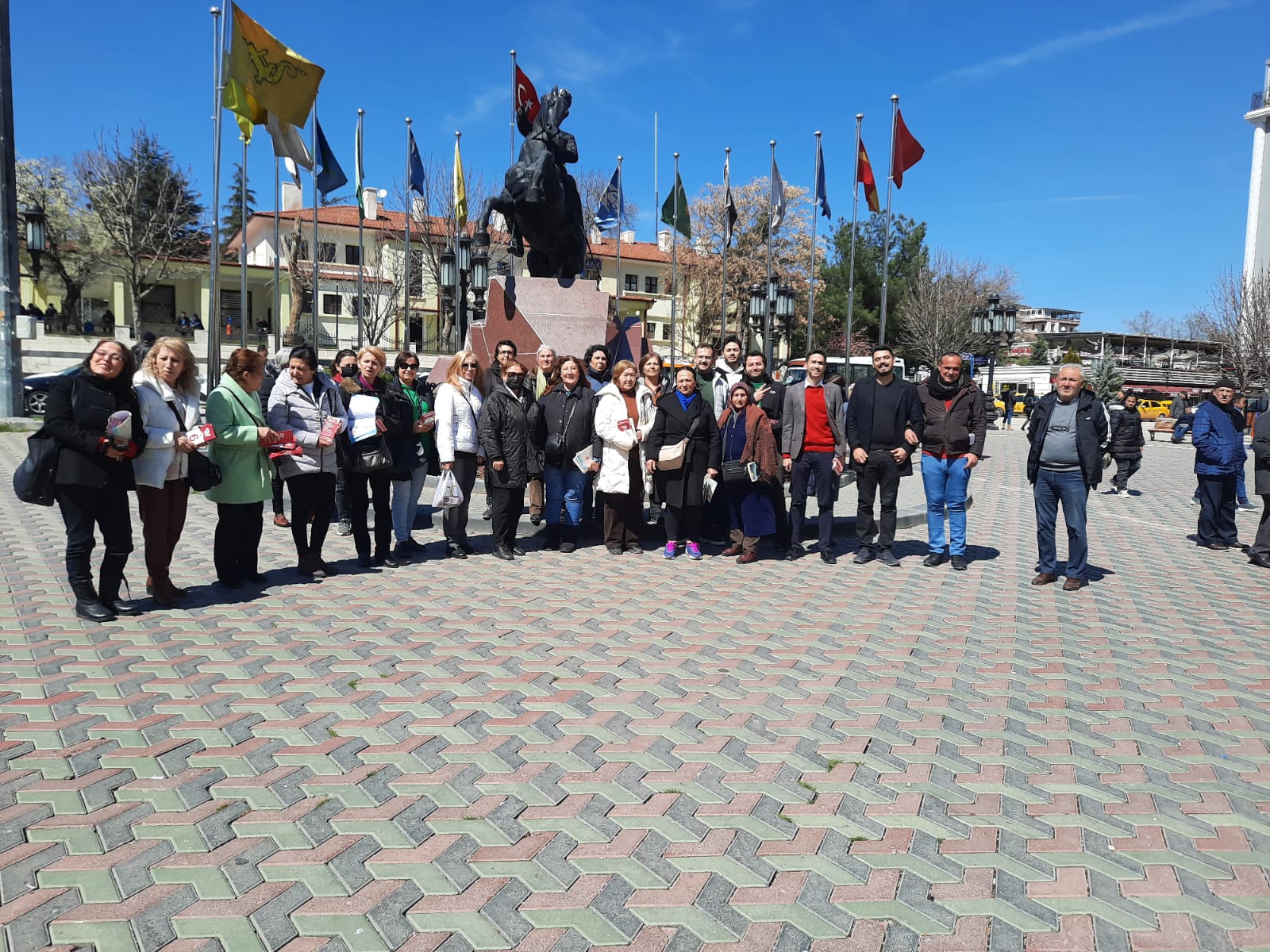Avcı “Sahadaki Gerçek; Halkın Gündemi Deprem ve Ekonomi”