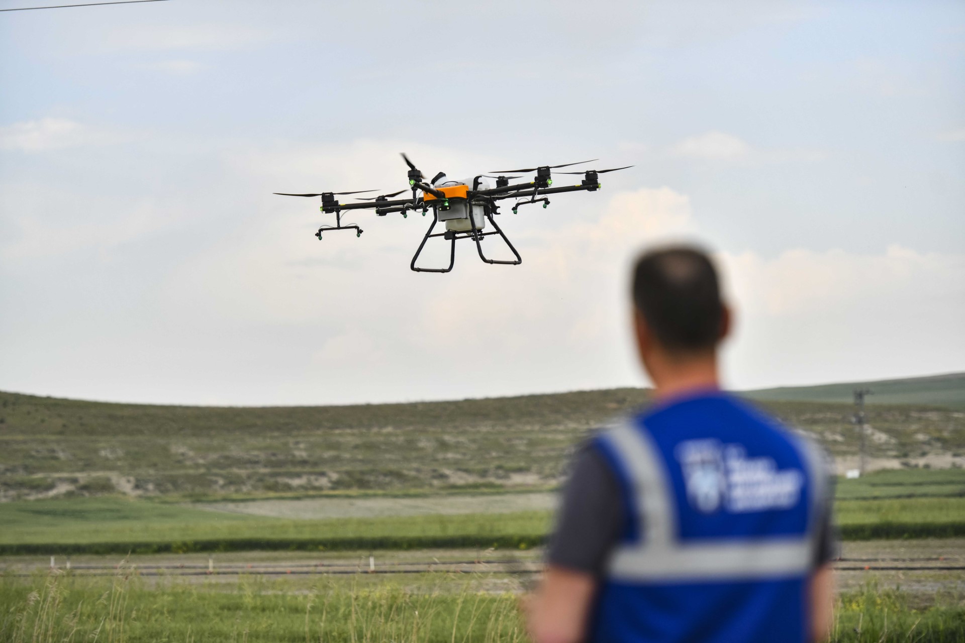 ANKARA BÜYÜKŞEHİR BELEDİYESİNDEN DRONE İLE GÜBRELEME VE İLAÇLAMA HİZMETİ