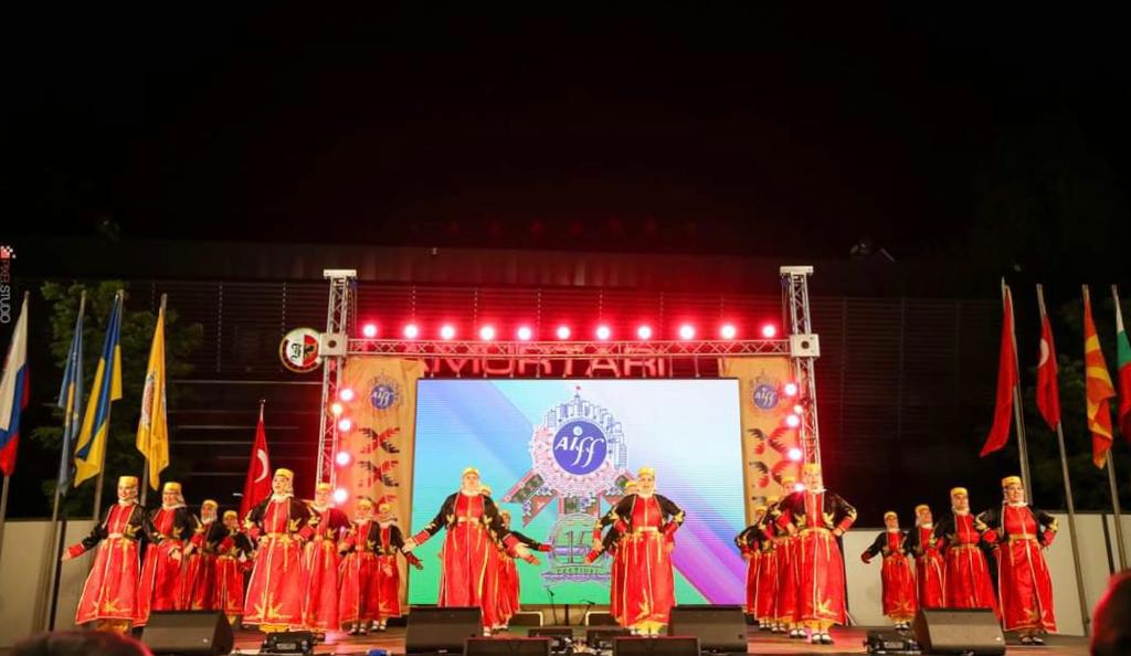 POLATLI BELEDİYESİ HALK OYUNLARI TOPLULUĞU ARNAVUTLUKTAN BİRİNCİLİKLE DÖNDÜ