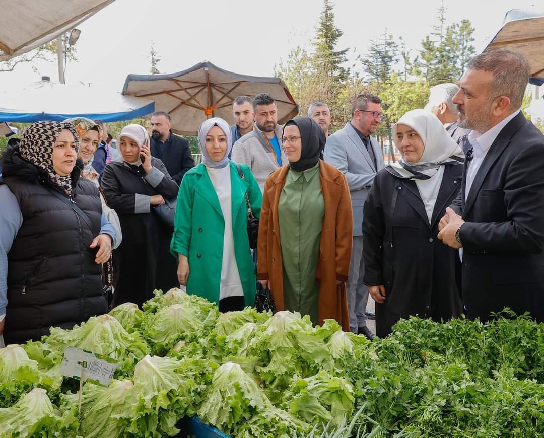 BAŞKAN ERCAN, SİNCAN SAKİNLERİYLE