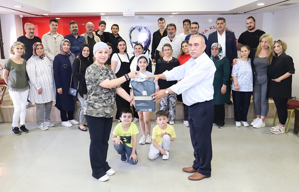 Seymen ve Bacıerenlerden Babalar Günü sürprizi