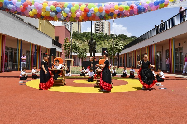 ANKARA BÜYÜKŞEHİR BELEDİYESİ ENGELSİZ ÇOCUK GÜNDÜZ BAKIMEVİ’NDE İLK MEZUNİYET