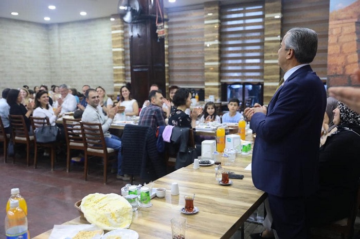 BAŞKAN YILDIZKAYA ŞAMPİYON HALK OYUNLARI EKİBİYLE BİR ARAYA GELDİ