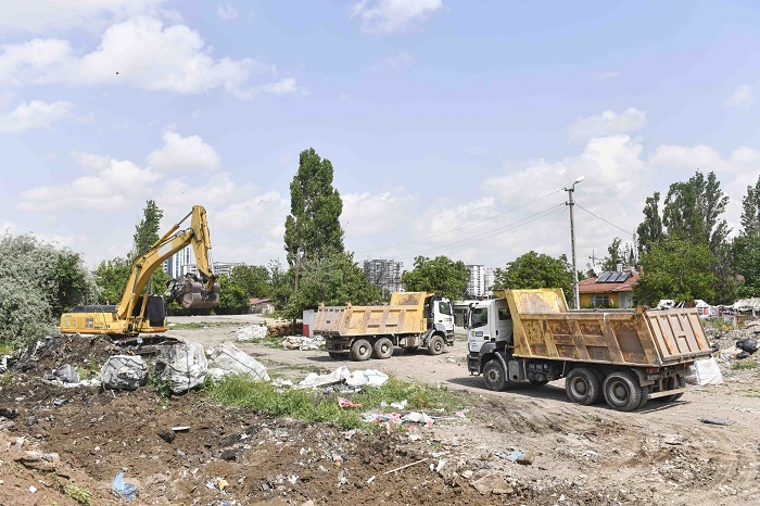 ABB’DEN HAFRİYAT ATIKLARINI TEMİZLEME ÇALIŞMALARINA DEVAM EDİYOR