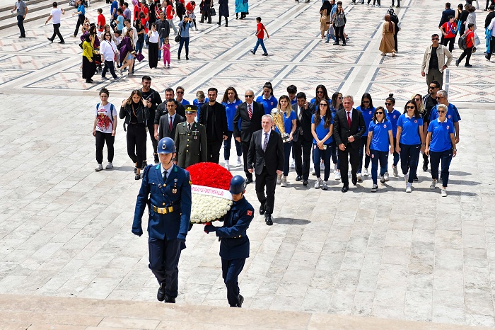 FOMGET ŞAMPİYONLUK KUPASIYLA ATA’NIN HUZURUNDA