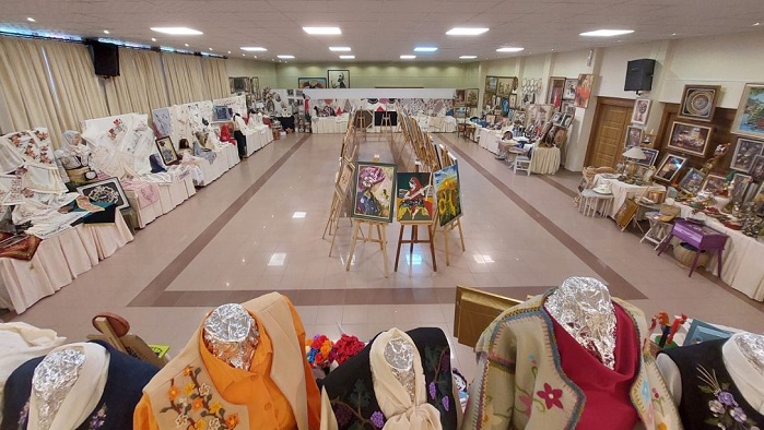 HALK EĞİTİMİ MERKEZİ YILSONU SERGİSİ YAPILDI.