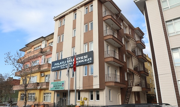 POLATLI BELEDİYESİ DESTEK EĞİTİM MERKEZİ LGS TERCİH DÖNEMİNDE ÖĞRENCİLERİN YANINDA OLMAYA DEVAM EDİYOR