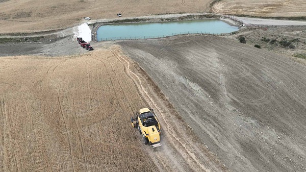 ÇİFTÇİLERİN YÜZÜ GÜLÜYOR: ANKARA BÜYÜKŞEHİRİN SULU TARIM DESTEĞİ SÜRÜYOR