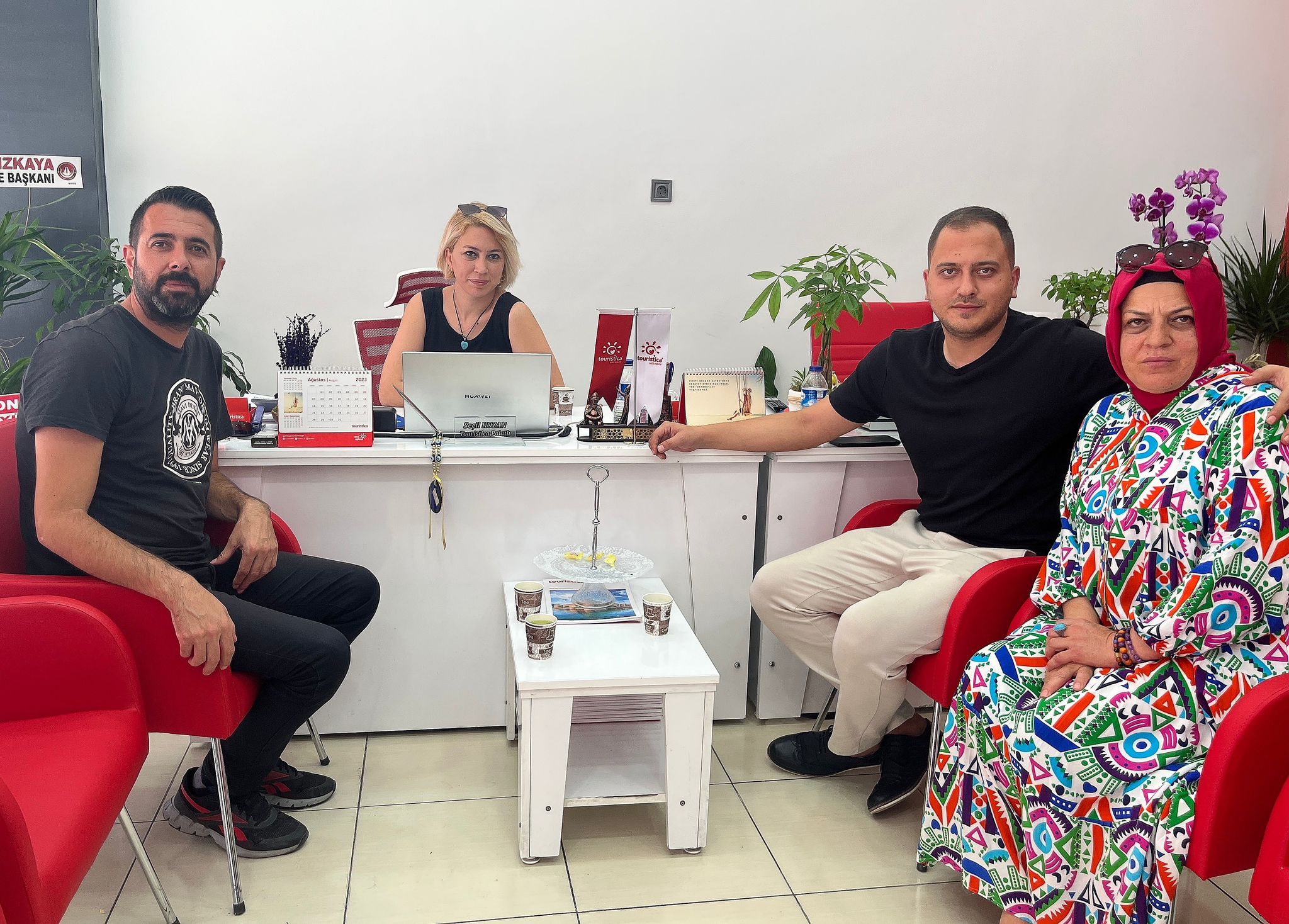 GAZETEMİZDEN TOURİSTİCA POLATLI ŞUBESİNE ZİYARET