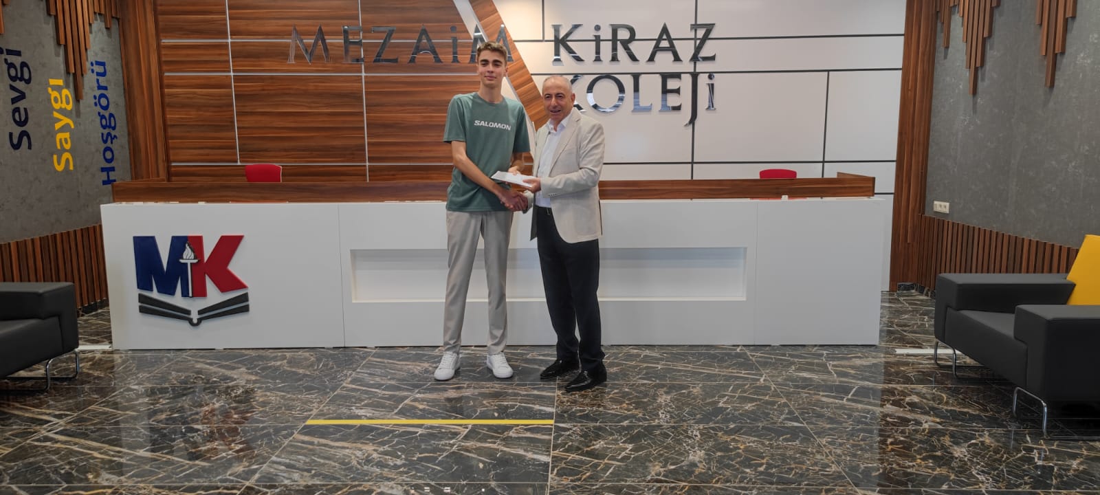 TÜRKİYE 2. Sİ VE DİĞER ŞAMPİYONLAR ÖDÜL TÖRENİNE KATILDI