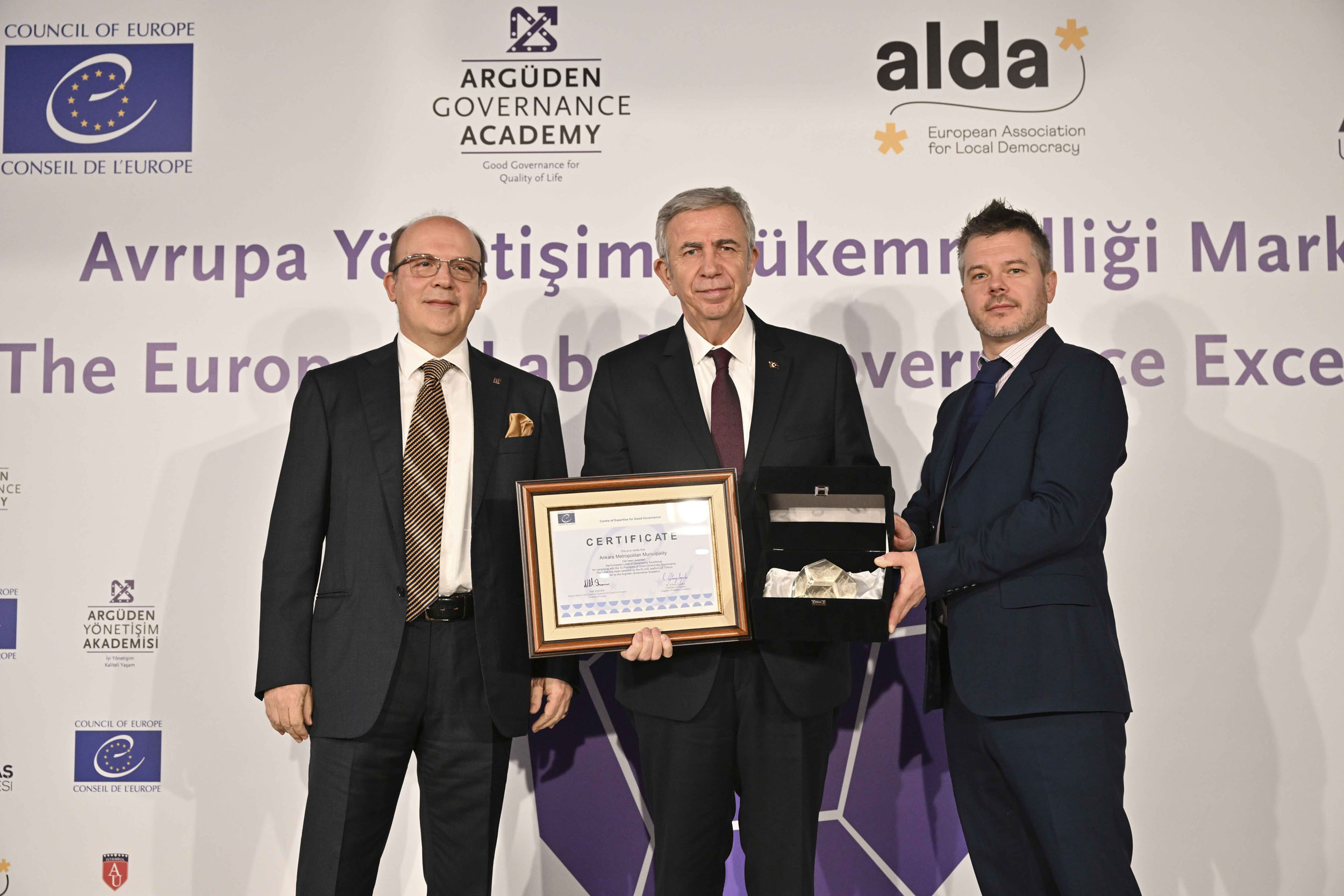 İYİ DEMOKRATİK YÖNETİŞİMİN 12 İLKESİ