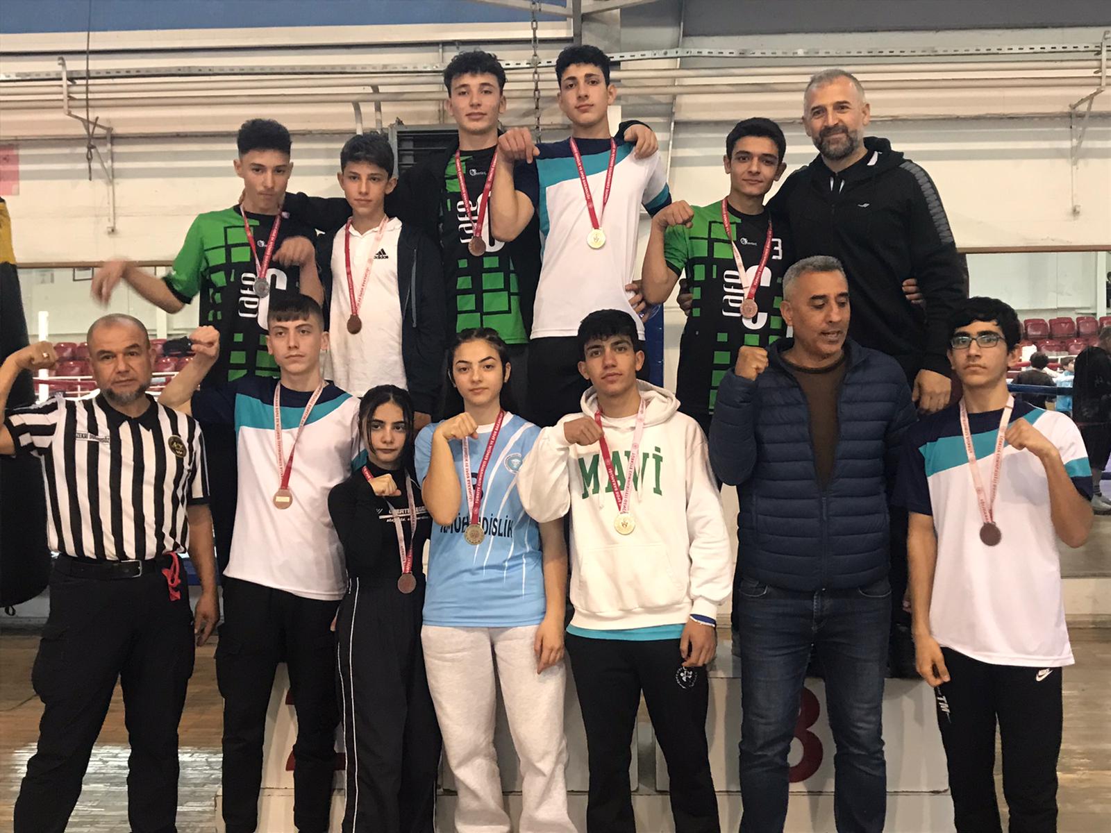 BİLEK GÜREŞİNDE BÜYÜK BAŞARI