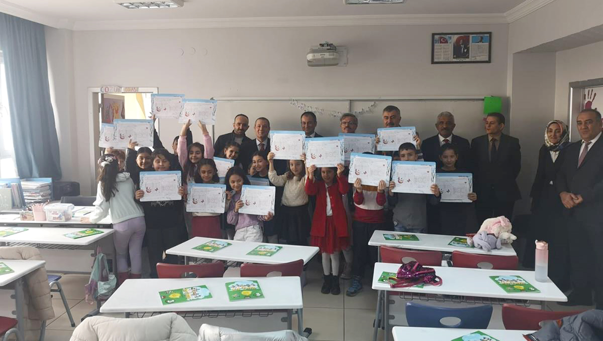 BULACAK ÖĞRENCİLERİN KARNE SEVİNÇLERİNE ORTAK OLDU