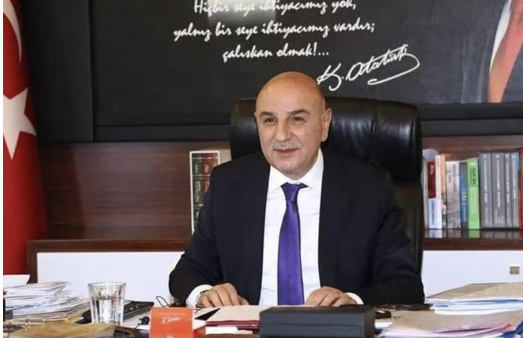 AK PARTİ ANKARA BÜYÜKŞEHİR BELEDİYE BAŞKAN ADAYI TURGUT ALTINOK KİMDİR?