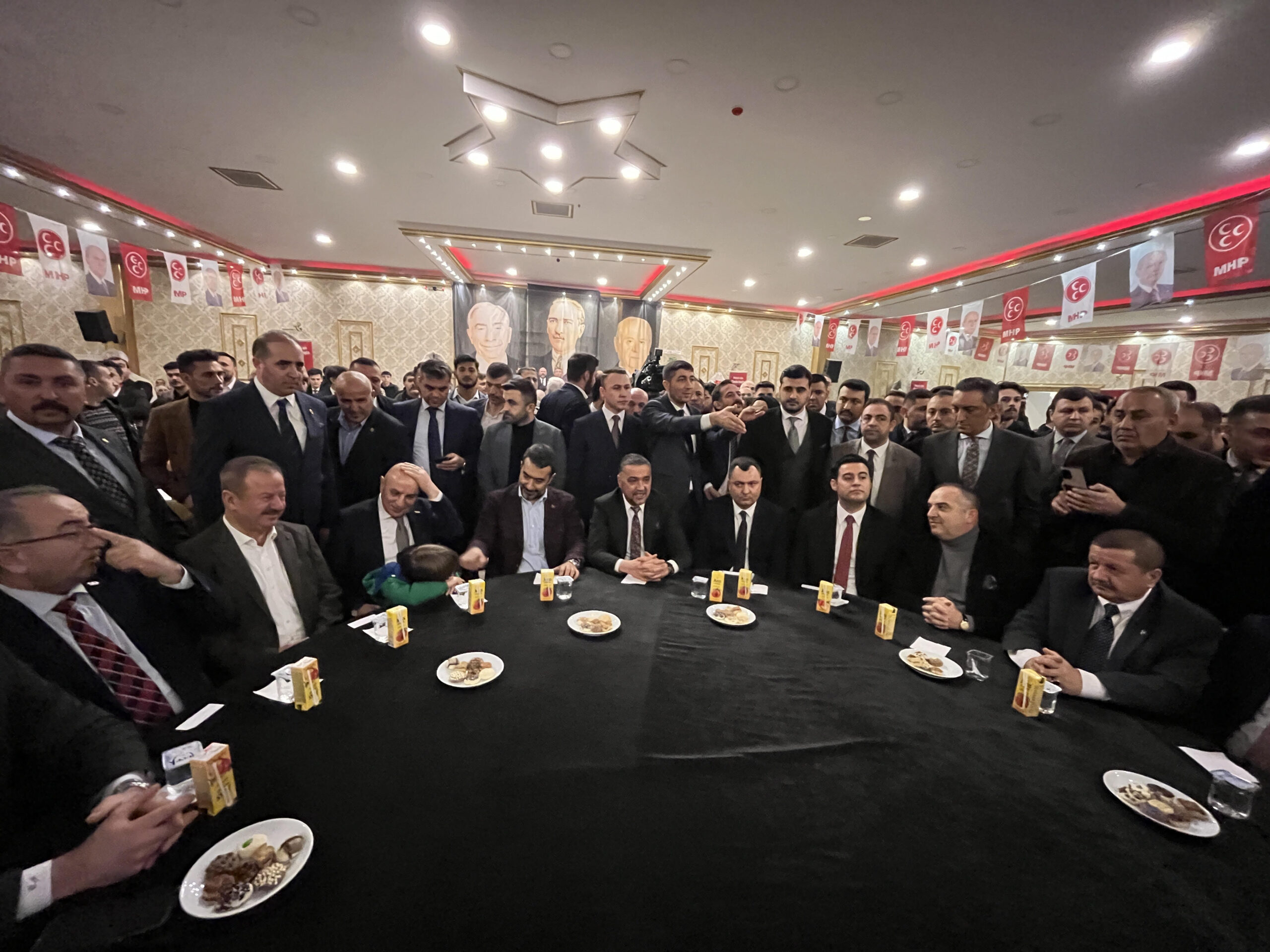 AKRA salonda Cumhur İttifakı Teşkilatları Danışma Toplantısı yapıldı